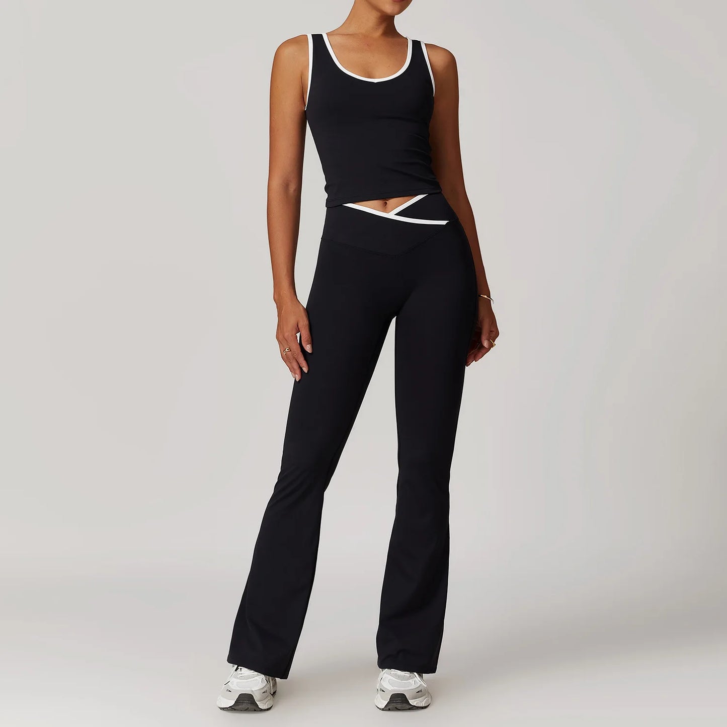 New Trendy Women’s 2-Piece Yoga Set
